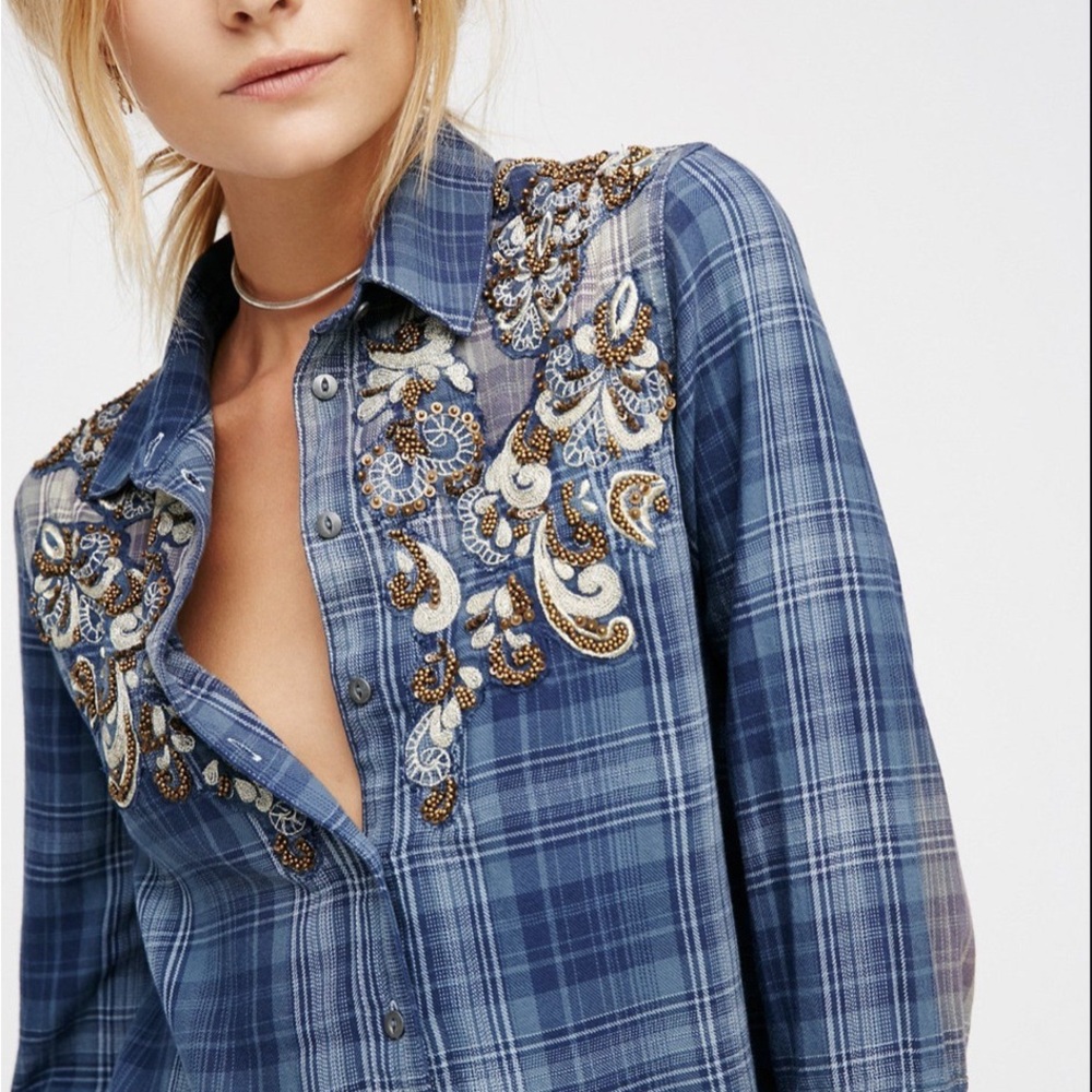 Women’s EUC blue plaid, beaded FREE PEOPLE Stevie shirt…dress/ sz S